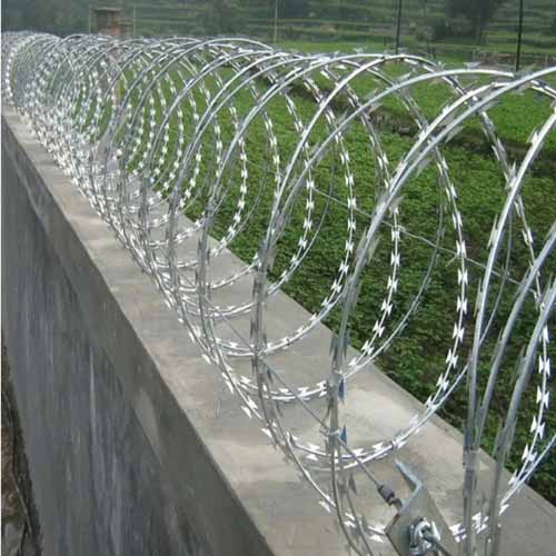 Galvanized PVC Coated Stainless Steel Concertina Razor Barbed Wire