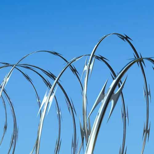 Razor wire galvanized / Razor fencing wire combat wire