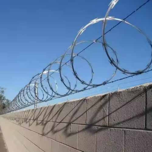 Razor Wire Maintenance and Inspection: Regular Assessment for Security Integrity